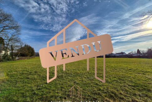 Parcelle de terrain de 742 m² en zone d’habitat