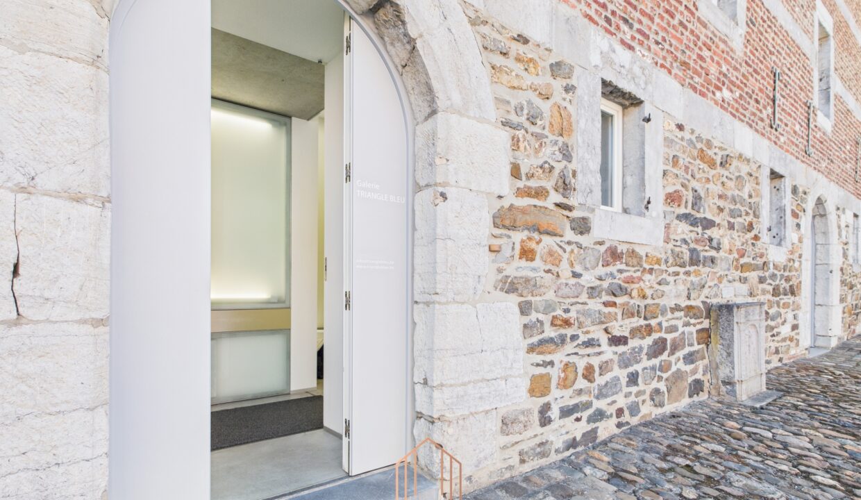 CAM01330G0-PR0074-STILL011