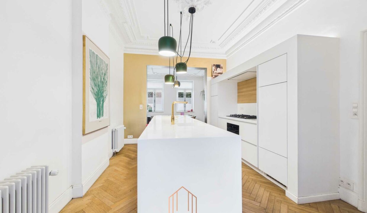 CAM01330G0-PR0078-STILL010