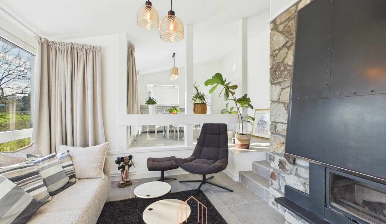 CAM01330G0-PR0080-STILL011