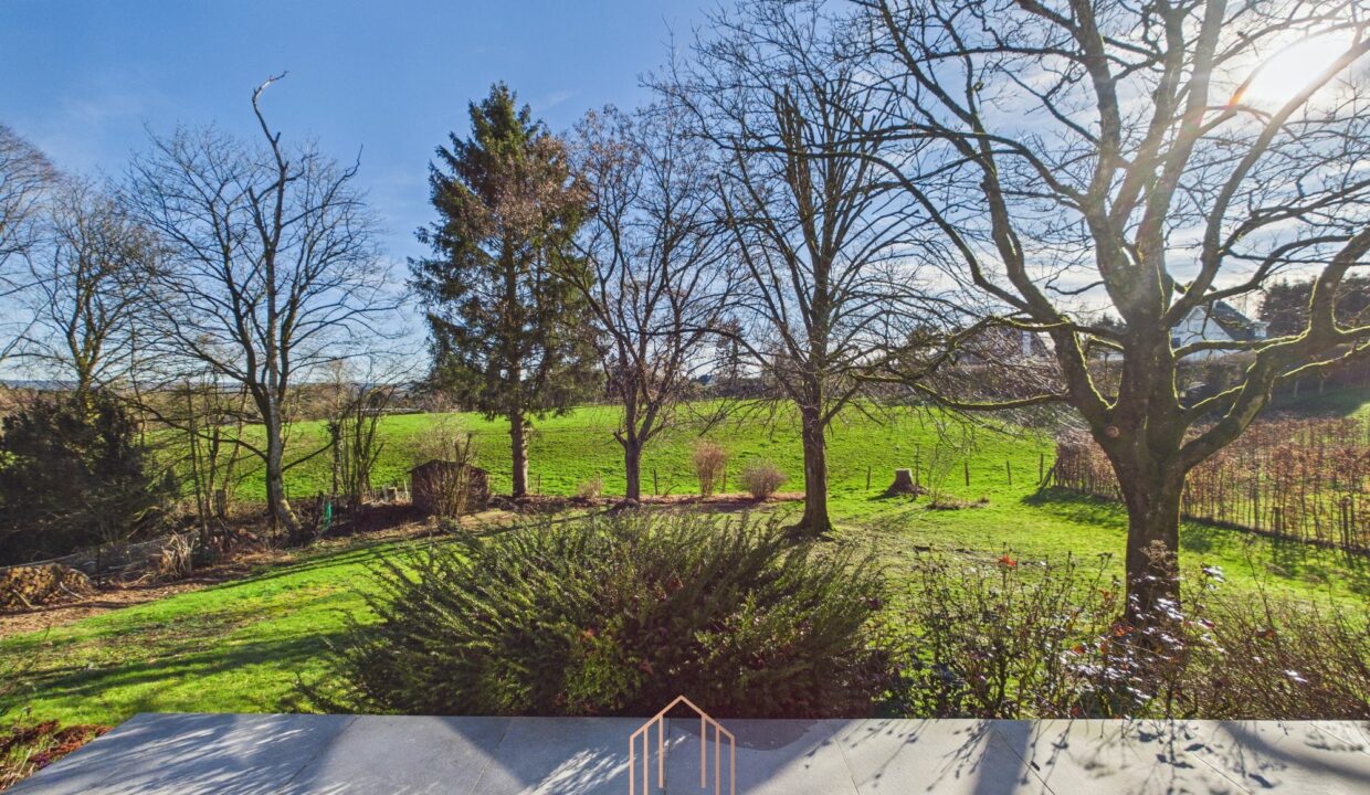 CAM01330G0-PR0080-STILL015