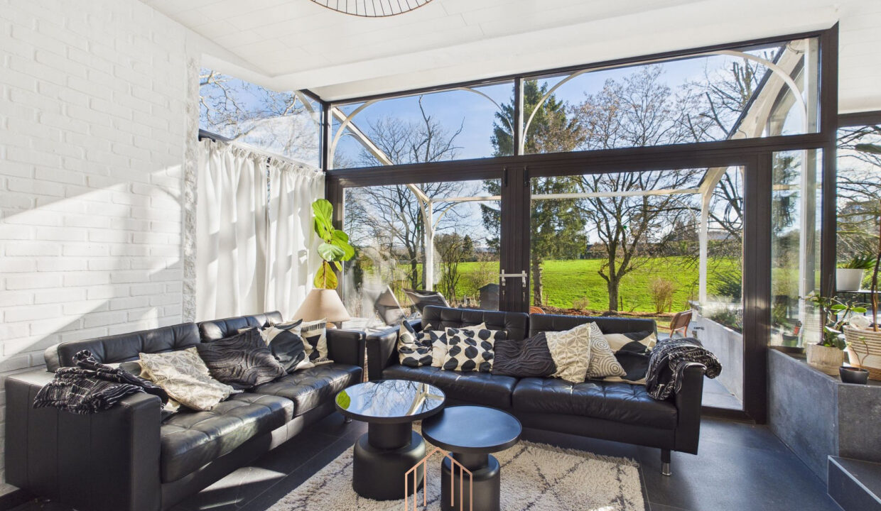 CAM01330G0-PR0080-STILL019