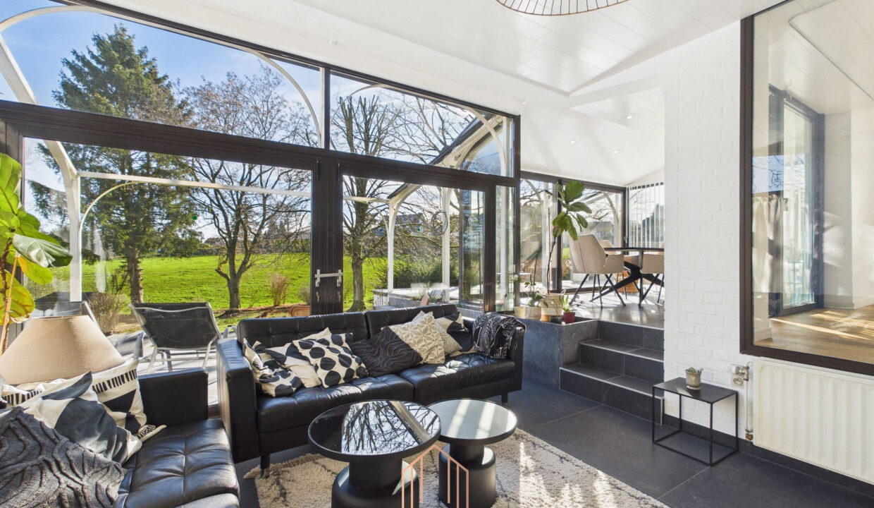 CAM01330G0-PR0080-STILL020