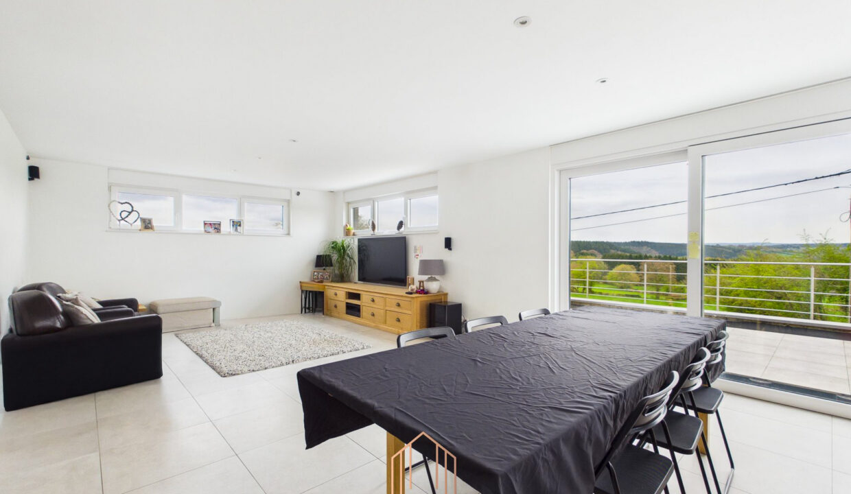 CAM01330G0-PR0083-STILL015