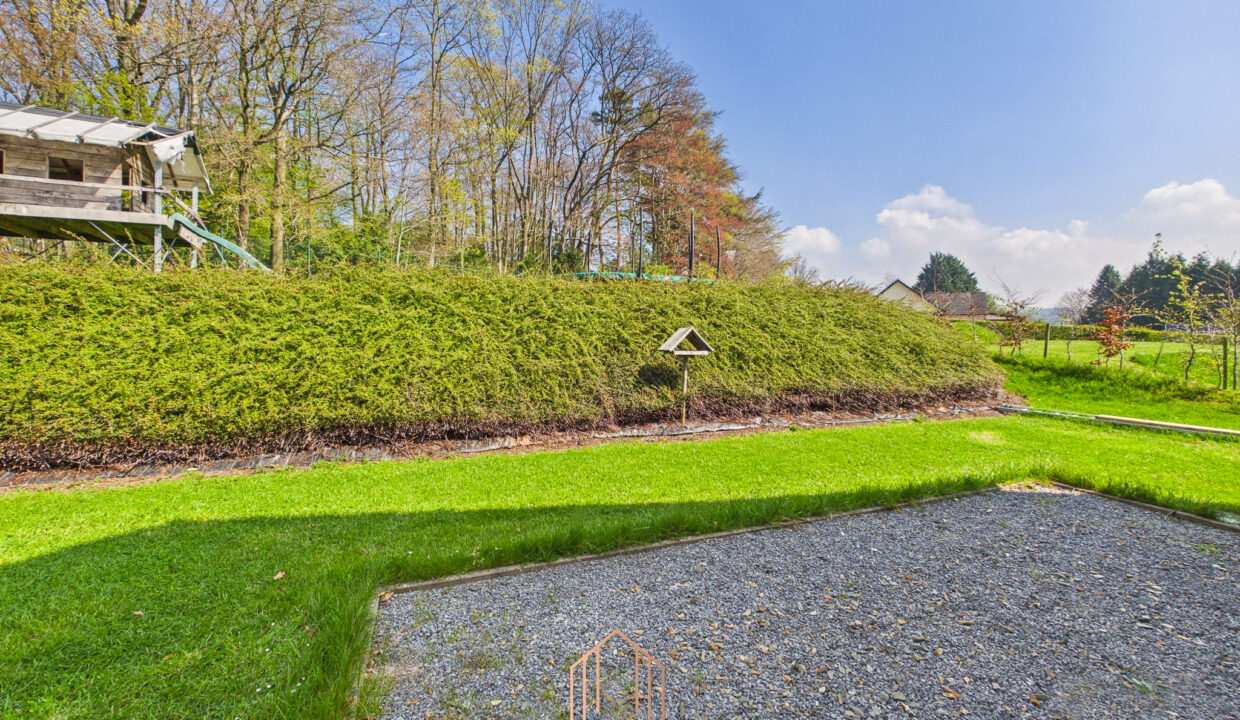 CAM01330G0-PR0084-STILL012